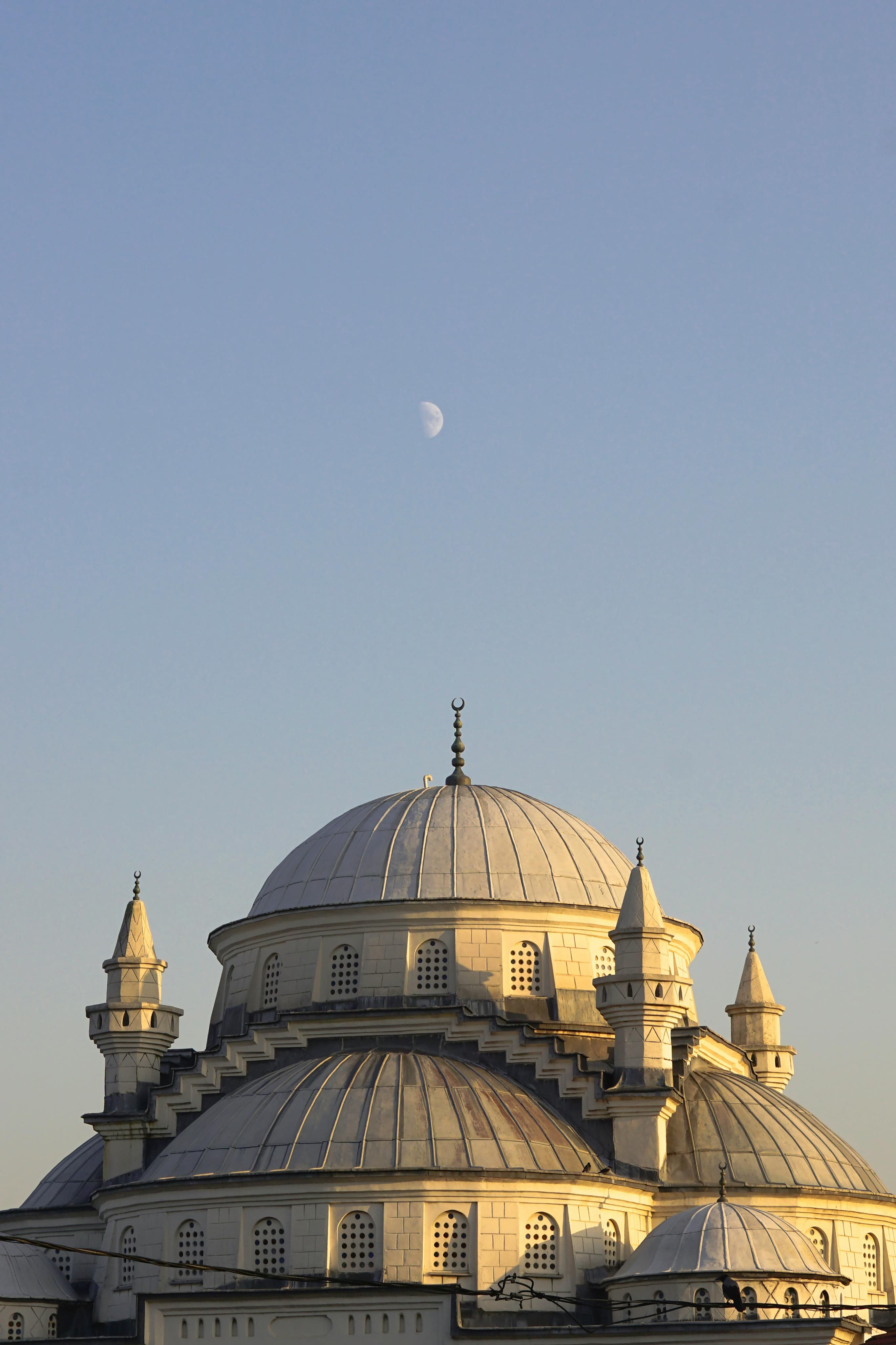 The Preservation of the Quran: Insights from Classical and Modern Scholars